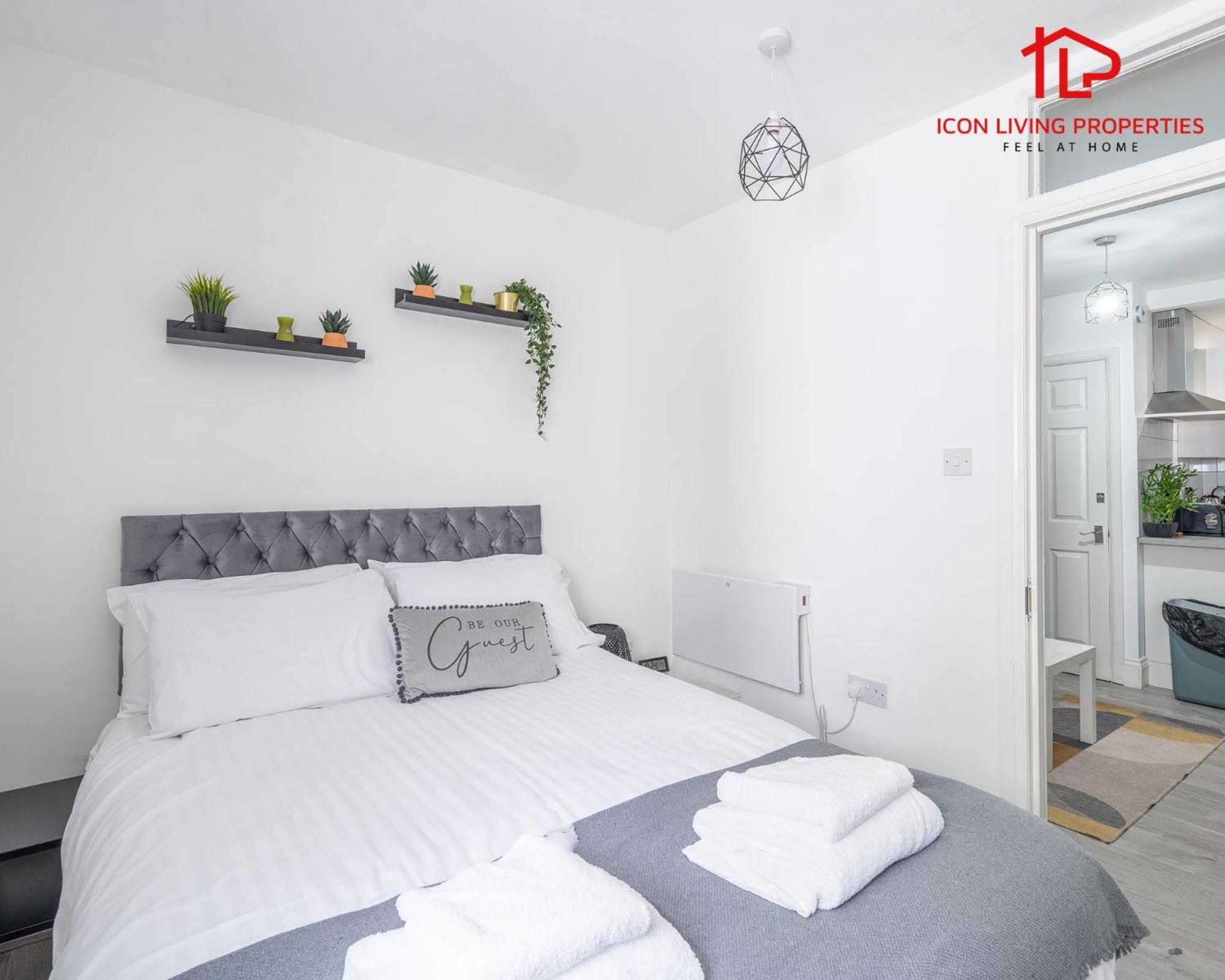 Arch-View Apartment 1 By Icon Living Properties Short Lets & Serviced Accommodation Wembley London Exterior photo
